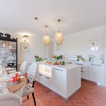 빌라 Luxury In The Hills Of Lucca