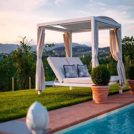 Luxury In The Hills Of Lucca