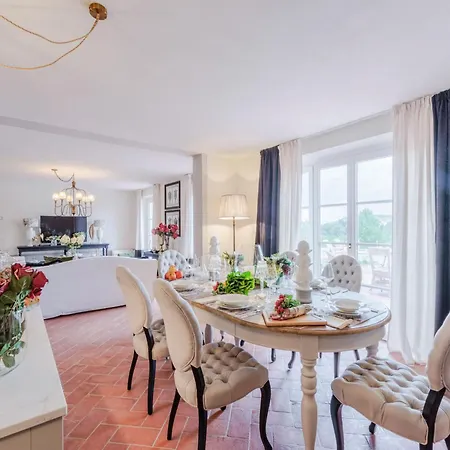 Luxury In The Hills Of Lucca 빌라 *