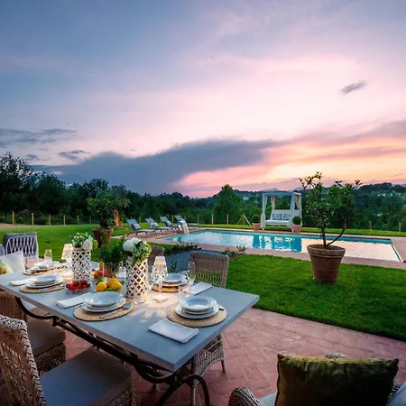 Luxury In The Hills Of Lucca 몬테카를로